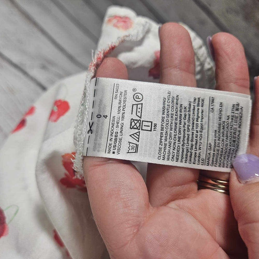 GAP poppy sundress - Picture 13 of 14